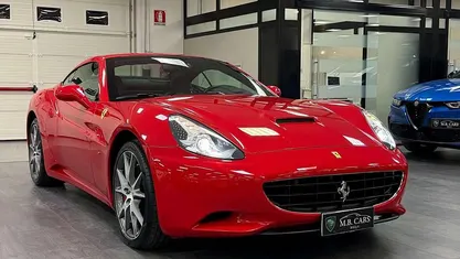 Rosso Usata 2013 Ferrari California Cabrio | 135.900 € (Super prezzo)