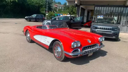 Usata Chevrolet Corvette 230 CV (169 kW) 1960 Marrone Cabrio