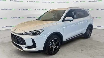 Bianco Nuova 2025 MG ZS Comfort Tre volumi | 19.400 € (Buon prezzo)