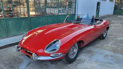 Usata Jaguar E-Type 265 CV (194 kW) 1960 Rosso Cabrio