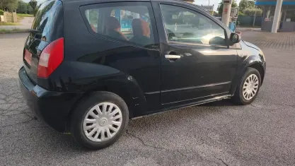 Usata Citroën C2 60 CV (44 kW) 2004 Nero Utilitaria