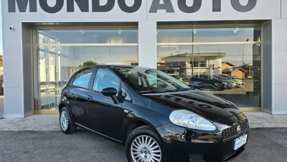 Usata Fiat Grande Punto Active 77 CV (56 kW) 2007 Marrone Utilitaria