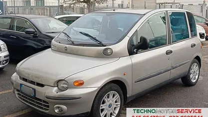 Usata Fiat Multipla 110 CV (80 kW) 2004 Grigio Monovolume