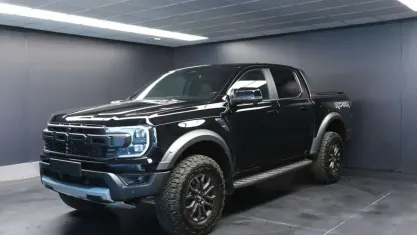 Nuova Ford Ranger Raptor 210 CV (154 kW) 2025 Grigio pastello Pick-up