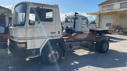 Usata Nissan Vanette 61 CV (44 kW) 1990 Monovolume