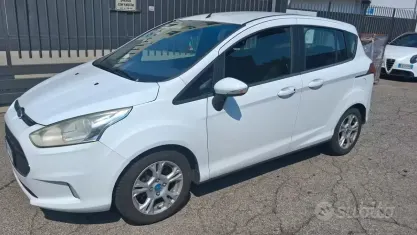 Usata Ford B-MAX Titanium 95 CV (69 kW) 2016 Bianco Monovolume