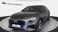 Grigio daytona perla Usata 2020 Audi Q8 Sport SUV | 47.800 € (Buon prezzo)