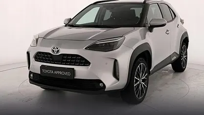 Usata Toyota Yaris Cross Lounge 116 CV (85 kW) 2023 Argento SUV