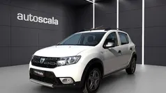 Bianco Usata 2017 Dacia Sandero Stepway Due volumi | 8990 € (Buon prezzo)