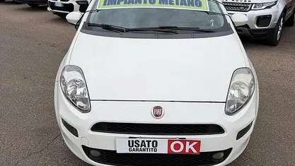 Usata Fiat Punto Street 69 CV (50 kW) 2014 Bianco Utilitaria