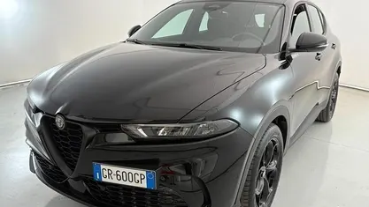 Nero Usata 2023 Alfa Romeo Tonale Sprint SUV | 27.900 € (Buon prezzo)