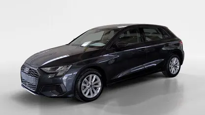 Usata Audi A3 Business 116 CV (85 kW) 2022 Grigio manhattan metallizzato Berlina