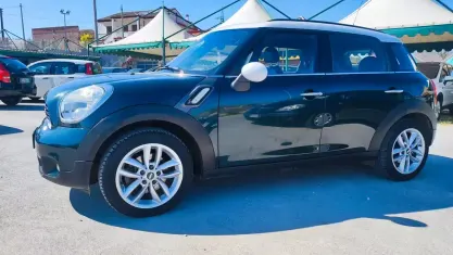 Usata Mini Cooper SD Countryman 143 CV (105 kW) 2012 Verde SUV