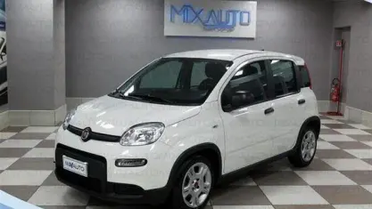 Usata Fiat Panda 69 CV (50 kW) 2024 Bianco Utilitaria