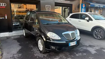 Usata Lancia Musa 77 CV (56 kW) 2010 Nero Monovolume