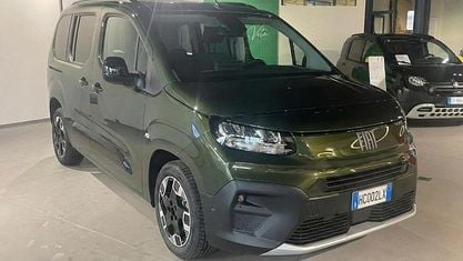 Nuova Fiat Doblò 110 CV (80 kW) 2025 Verde Monovolume