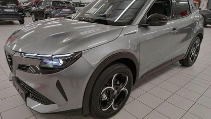Nuova Alfa Romeo Junior Edizione Speciale 136 CV (100 kW) 2026 Grigio SUV