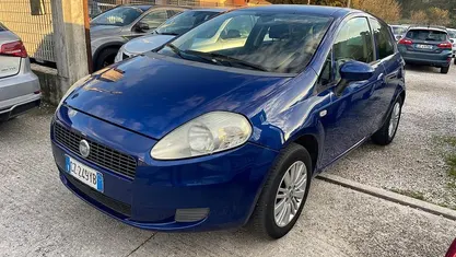 Usata Fiat Grande Punto 77 CV (56 kW) 2006 Utilitaria