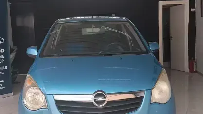 Usata Opel Agila 86 CV (63 kW) 2009 Blu Utilitaria