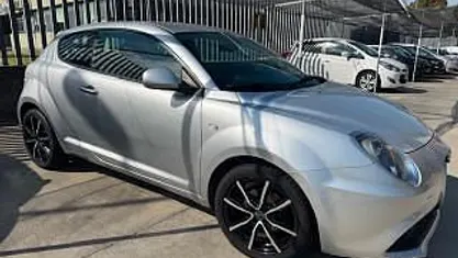 Gray Usata 2017 Alfa Romeo MiTo Super Due volumi | 9500 € (Buon prezzo)