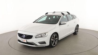 Usata Volvo V60 R-Design Momentum 150 CV (110 kW) 2015 Bianco Station wagon