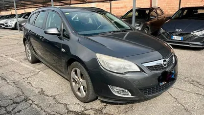 Usata Opel Astra Cosmo 110 CV (80 kW) 2012 Station wagon
