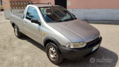 Usata Fiat Strada 73 CV (53 kW) 1999 Grigio Pick-up