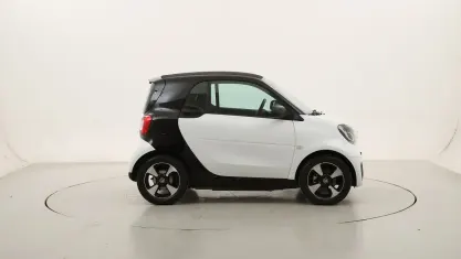 Usata Smart ForTwo Coupé Passion 41 kW (56 CV) 2022 Biancobianco Utilitaria