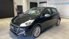 Nero Usata 2019 Peugeot 208 Allure Due volumi | 10.600 € (Buon prezzo)