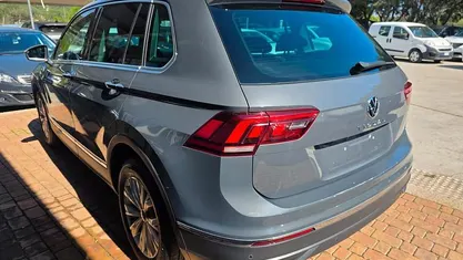 Usata VW Tiguan Elegance 150 CV (110 kW) 2021 Grigio SUV