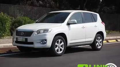 Begagnad Toyota RAV4 Luxury 150 HK (110 kW) 2011 Vit SUV