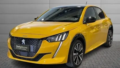 Usata Peugeot 208 GT 131 CV (96 kW) 2021 Giallo metallizzato Utilitaria