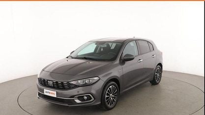 Begagnad Fiat Tipo S 131 HK (96 kW) 2023 Grå Sedan
