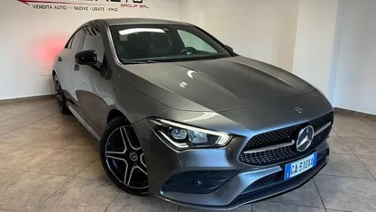 Grigio Usata 2020 Mercedes CLA200 Premium Tre volumi | 27.499 € (Buon prezzo)