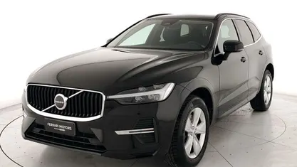 Usata Volvo XC60 Momentum 197 CV (144 kW) 2021 Nero SUV