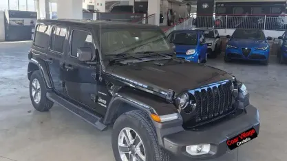 Usata Jeep Wrangler Unlimited Sahara 272 CV (200 kW) 2021 Nero SUV
