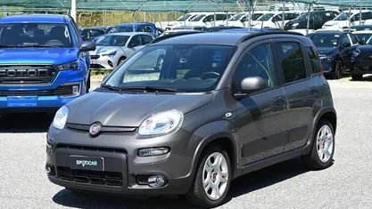 Grigio Usata 2023 Fiat Panda City Life Due volumi | 11.900 € (Buon prezzo)