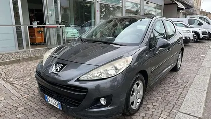 Usata Peugeot 207 73 CV (53 kW) 2010 Berlina