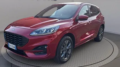 Usata Ford Kuga ST-Line 225 CV (165 kW) 2023 Lucid red SUV