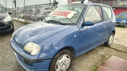 Usata Fiat 600 54 CV (39 kW) 2007 Utilitaria