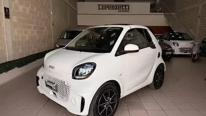 Usata Smart ForTwo Electric Drive Prime 60 kW (82 CV) 2020 Bianco Cabrio