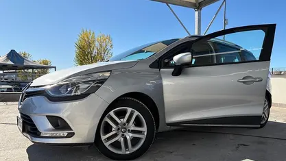 Grigio Usata 2018 Renault Clio GrandTour Life Station wagon | 8490 € (Buon prezzo)