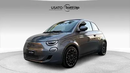 Usata Fiat 500e La Prima 86 kW (118 CV) 2022 Cabrio