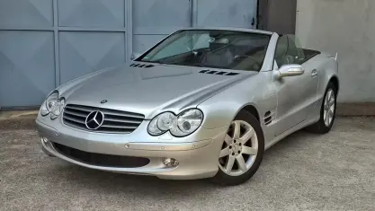 Usata Mercedes SL350 245 CV (180 kW) 2005 Grigio Cabrio