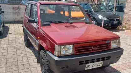 Usata Fiat Panda 4x4 50 CV (36 kW) 1993 Rosso Utilitaria