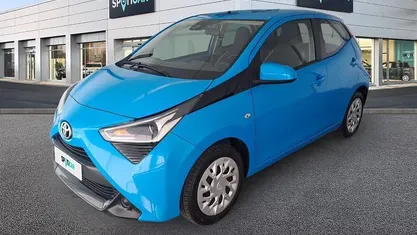 Blu/azzurro Usata 2019 Toyota Aygo X-play Due volumi | 10.850 € (Buon prezzo)