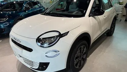 Usata Fiat 600 Icon 145 CV (106 kW) 2026 SUV