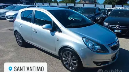 Usata Opel Corsa 75 CV (55 kW) 2011 Grigio Utilitaria