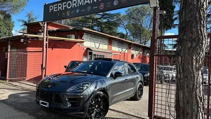 Usata Porsche Macan Turbo 441 CV (324 kW) 2020 Grigio SUV