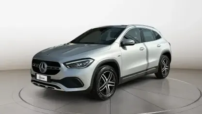 Usata Mercedes GLA200 150 CV (110 kW) 2023 Grigio SUV